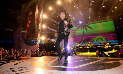 Parni Valjak raspametio fanove u prepunoj Areni