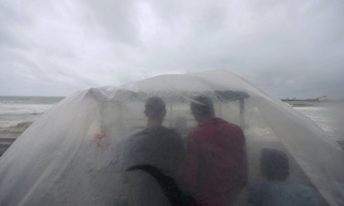 Snažan ciklon pogodio Indiju i Šri Lanku, poginulo 26 osoba