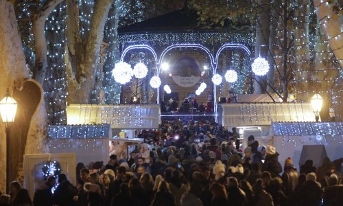 Apokaliptični advent: Dok teturamo kroz dim debrecinki, špekulant smiješne frizure sprema nam klopku