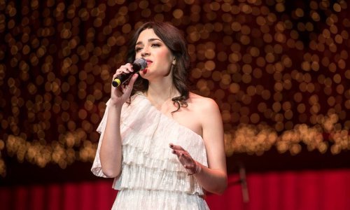 Lisinski na nogama: Mia Dimšić raspjevala i rasplesala publiku