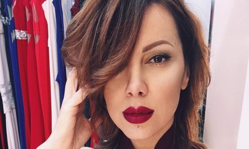 Žanamari muče problemi: Ne može zakopčati haljinu pa traži pomoć