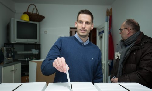 Nakon što je pobijedio favorita vodstva stranke oglasio se novi šef osječkog HDZ-a