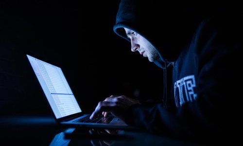 Ove tri prijetnje vrebaju na vas kad se spajate na javni Wi-Fi