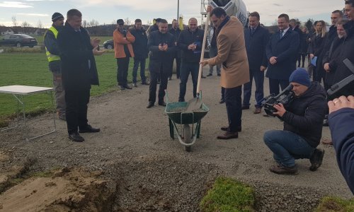 U Virovitici započela gradnja tvornice hrane za kućne ljubimce