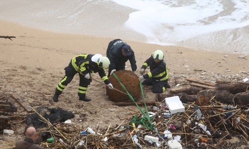More na plažu izbacilo minu iz Drugog svjetskog rata
