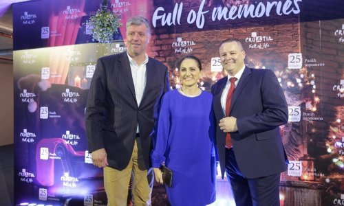 Pogledajte tko se sve okupio na proslavi 25. godišnjice Hrvatske turističke zajednice u Laubi