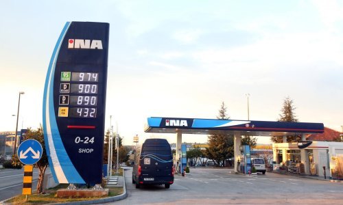 Novi pad cijena goriva, najviše pojeftinio benzin
