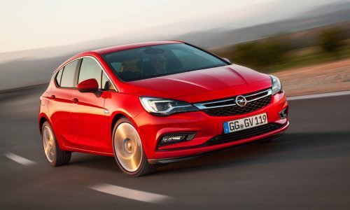 Opel Astra jurila gotovo 700 km/h u naseljenom mjestu