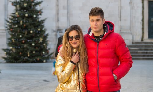 Đir po Stradunu: Mladi nogometaš i lijepa Dubrovkinja prvi put zajedno u javnosti