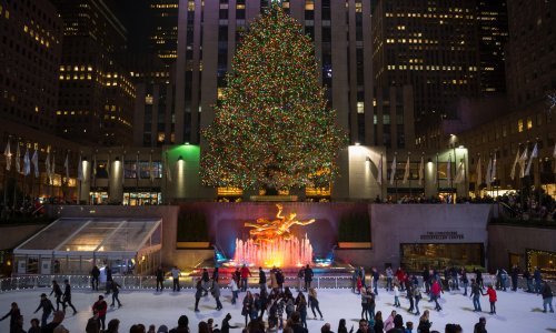 U centru Beograda postavili jelku od 83.000 eura, gradonačelnik hitno reagirao