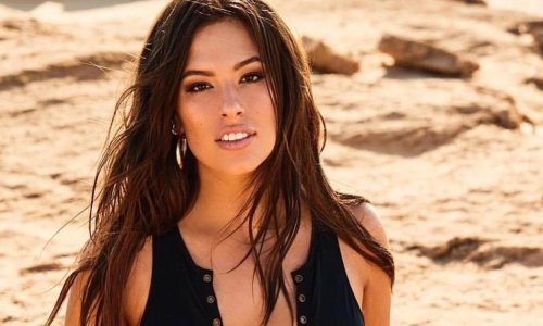 Ma je li ovo moguće: Plus size ljepotica u tangicama zajahala devu