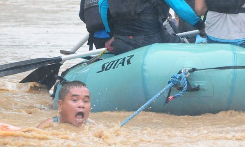 Spašena Filipinka koju je poplava odnijela 900 kilometara u more