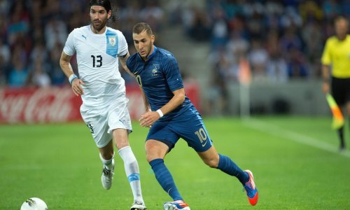 El Loco obara rekorde, potpisao je za 26. klub u karijeri