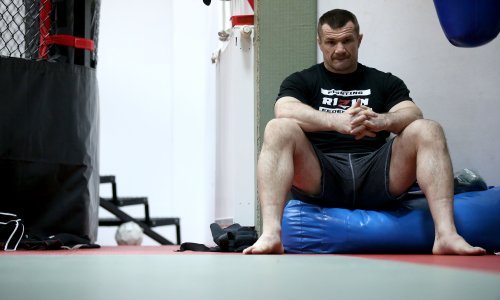 Objavljen video sa Cro Copom koji će vas nasmijati do suza, a tek neki vicevi o njemu...