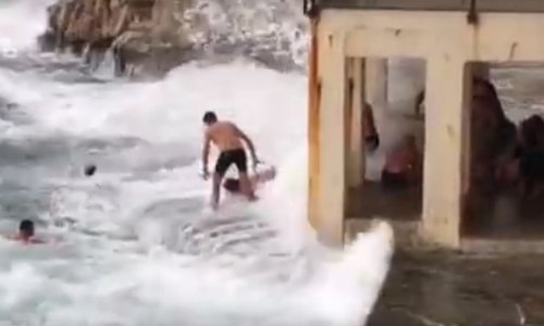 Utopila se dva sudionika novogodišnjeg kupanja u Rijeci