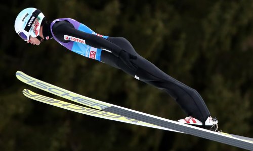 Ni jak vjetar nije mogao omesti Stocha da odleti do novogodišnje pobjede