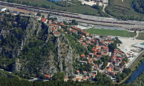 Osumnjičeni za zlostavljanje četvorice pripadnika MUP-a u Kninu