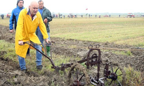 Tolušić nakon pljuske Ustavnog suda našao odlično rješenje za zapuštene njive
