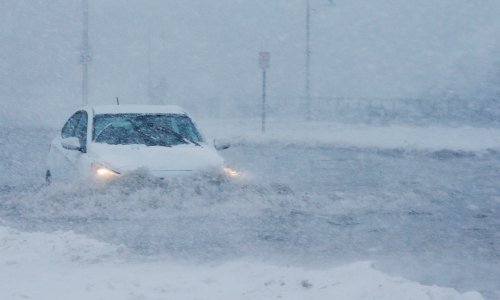 Snijeg i led okovali dijelove SAD-a i Kanade, temperature i do minus 30 stupnjeva