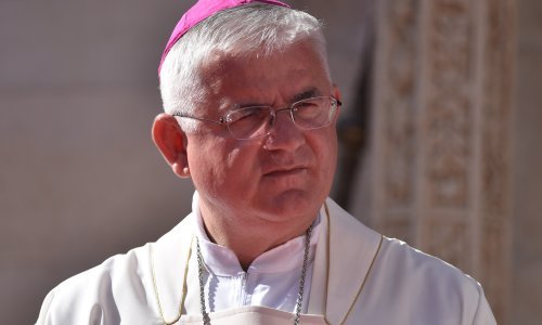 Hrvatski biskupi protiv abortusa: Prekidanje ljudskoga života moralno je zlo