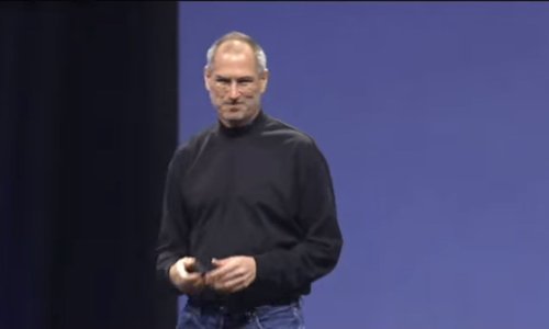Publika je vrištala: Pogledajte kako je Steve Jobs prije 11 godina predstavio prvi iPhone