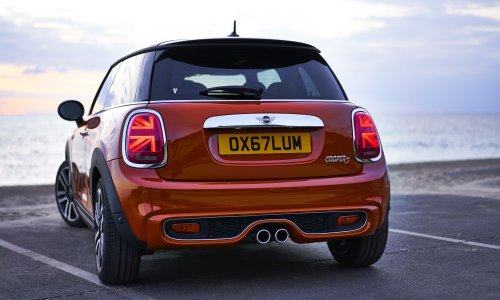 Mini redizajnirao Cooper. Stražnja LED svjetla sad prikazuju britansku zastavu