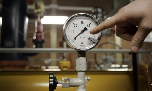 Tko zapravo plaća to što neće poskupjeti plin kućanstvima