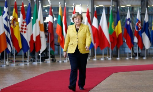 Merkel poručila kako EU prema Rusiji nastupa jedinstveno, ali mora održati dijalog