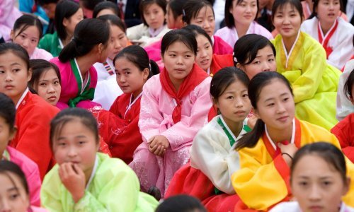 [VIDEO] Svi su ludi za sjevernokorejskim navijačicama koje odlaze na zimske Olimpijske igre