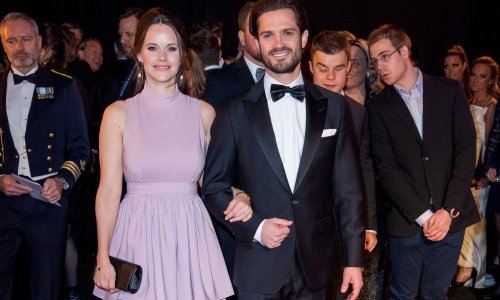 Jedan od najzgodnijih pripadnika kraljevske obitelji prozvan je kraljem selfieja, a evo i zašto