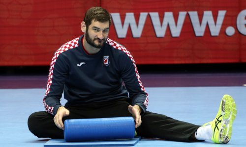 Alilović prokomentirao Červarovu odluku da ga se makne na tribine!