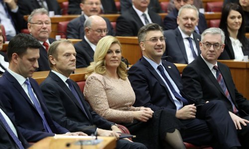 Tusk govorom na hrvatskom oduševio predsjednicu, a ona napala 'razne emisare'