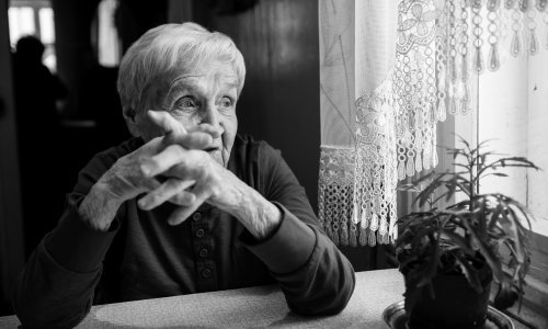 Samoća starijih osoba u Britaniji je toliki problem da su dobile svoje ministarstvo