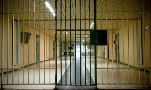 Izbila pobuna u najvećem europskom zatvoru, rasadniku ekstremnih islamista