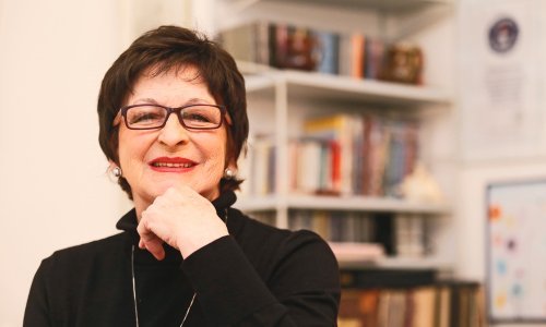 Legenda Stilskih vježbi: Mladi danas ne znaju svoj jezik, govore u kraticama i ne znaju složiti rečenicu