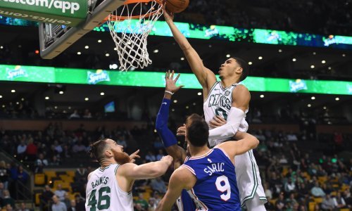 Dobra večer Šarića u slavlju Philadelphije; šuplji LeBron i Cavsi primili 148 koševa