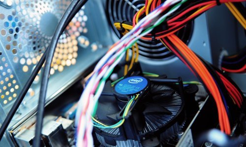 Evo što morate znati o novim sigurnosnim problemima s Intelovim procesorima