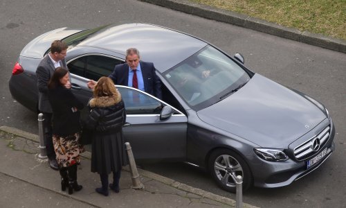 Bandić iz garaže poručio: Na posao ću kad zatopli ići pješke