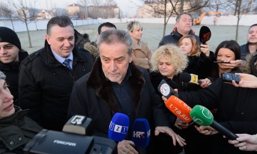Bandić: Građevinski otpad odlagat će se u bivšoj cementari da kuće ne skliznu na Aleju Bologne