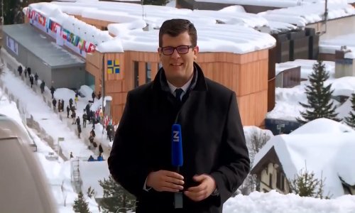 [VIDEO] Hrvoju Krešiću kombi uletio u kadar, pogledajte kako se snašao