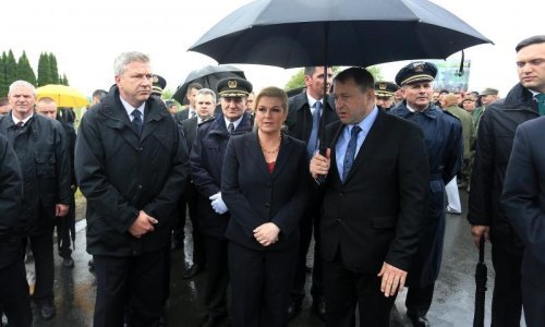 Državni vrh i branitelji zajedno u Borovu, stožerašima smetao Ostojić