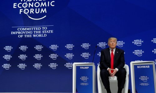 Trump dočekan hladno i izviždan