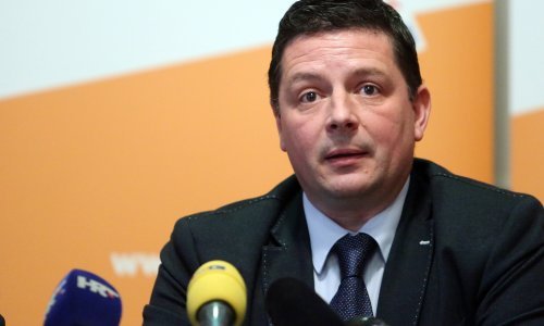 Zagrebački HNS: Zakon o udžbenicima se zalaže za suvremeno obrazovanje