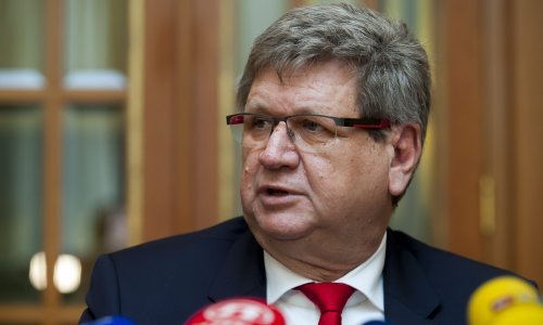 Mrsiću sutra posljednja šansa, on poručuje: Neću povući zakon!