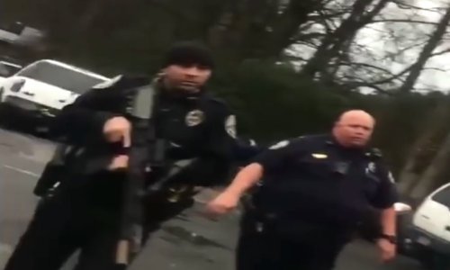 Policija upala mehaničaru u radionu jer im je zvuk ispušnog sustava zvučao kao kalašnjikov