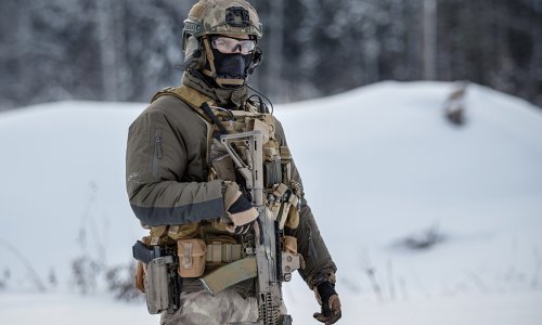 Oboren ruski zrakoplov u Siriji, specijalci krenuli po tijelo pilota, počeli i 'masivni' raketni napadi