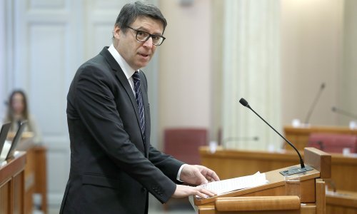 Jovanović: U Sabornici nas je samo deset, koji je smisao našeg rada