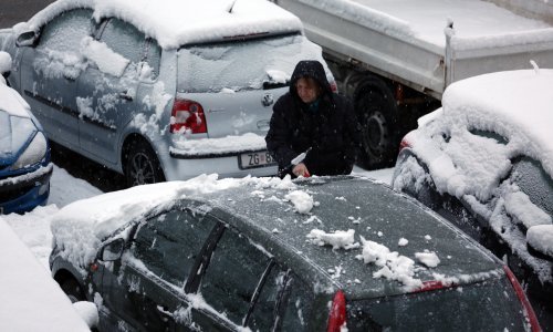 Ne očistite li snijeg s auta, kazna je 700 kuna