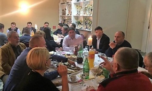 SDP-u prijeti bankrot zbog Bandića, a Bernardić s njim na rođendanskoj zabavi