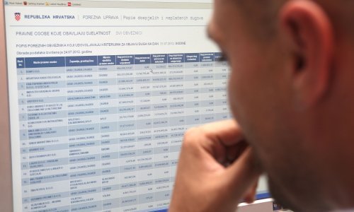 Porezna pere ruke: Uhićeni poreznik bio je degradiran prošle godine